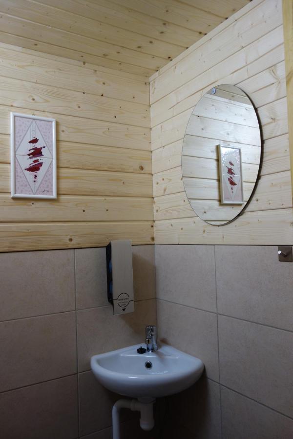 Adu-Jaani Kodumajutus Bed & Breakfast Matja ภายนอก รูปภาพ
