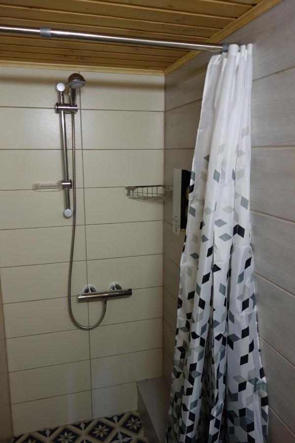 Adu-Jaani Kodumajutus Bed & Breakfast Matja ภายนอก รูปภาพ